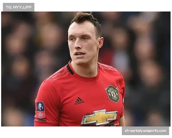 曼联官方宣布菲尔琼斯赛季末离队 结束12年红魔生涯